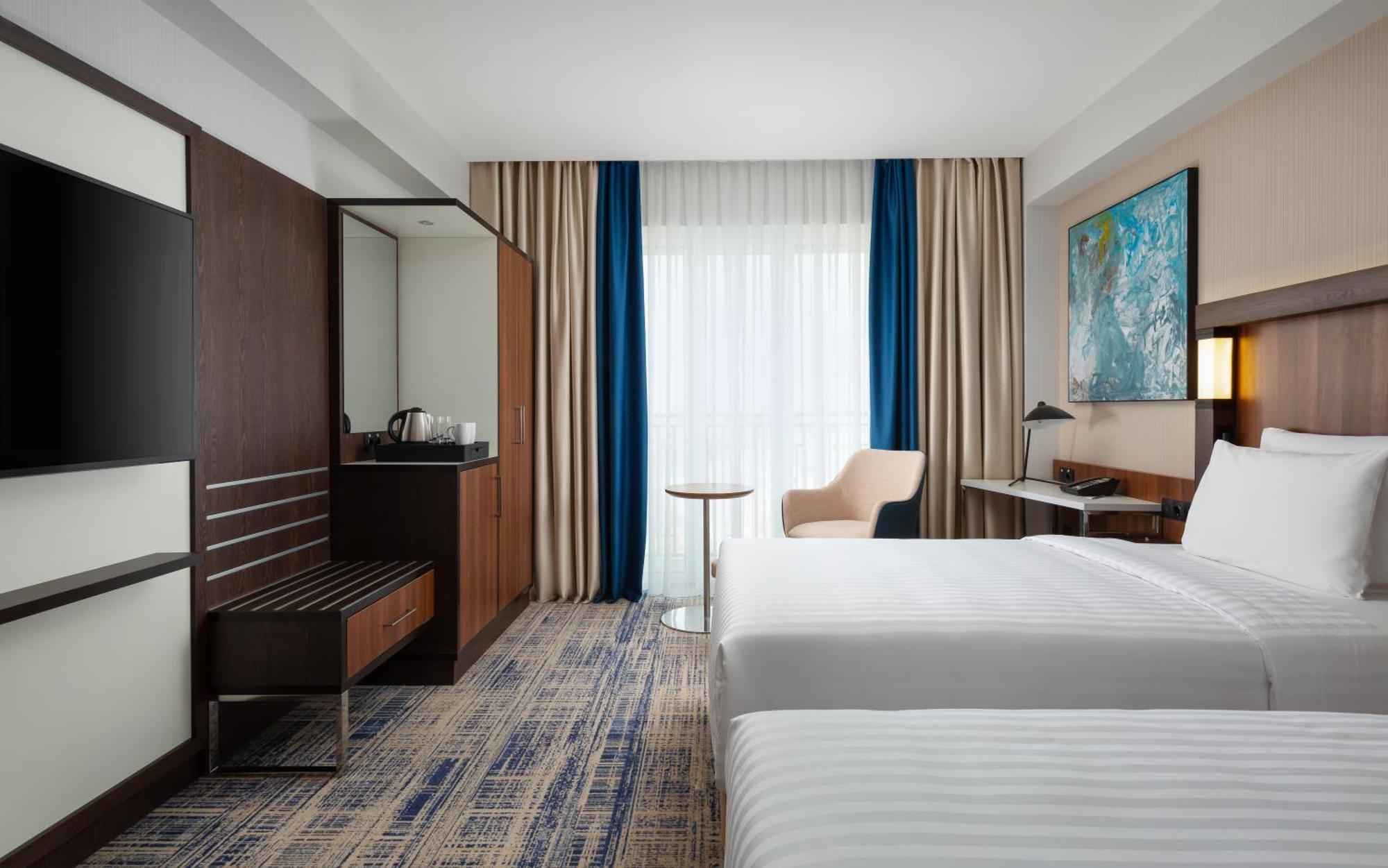 Courtyard By Marriott Tashkent Hotel Bagian luar foto