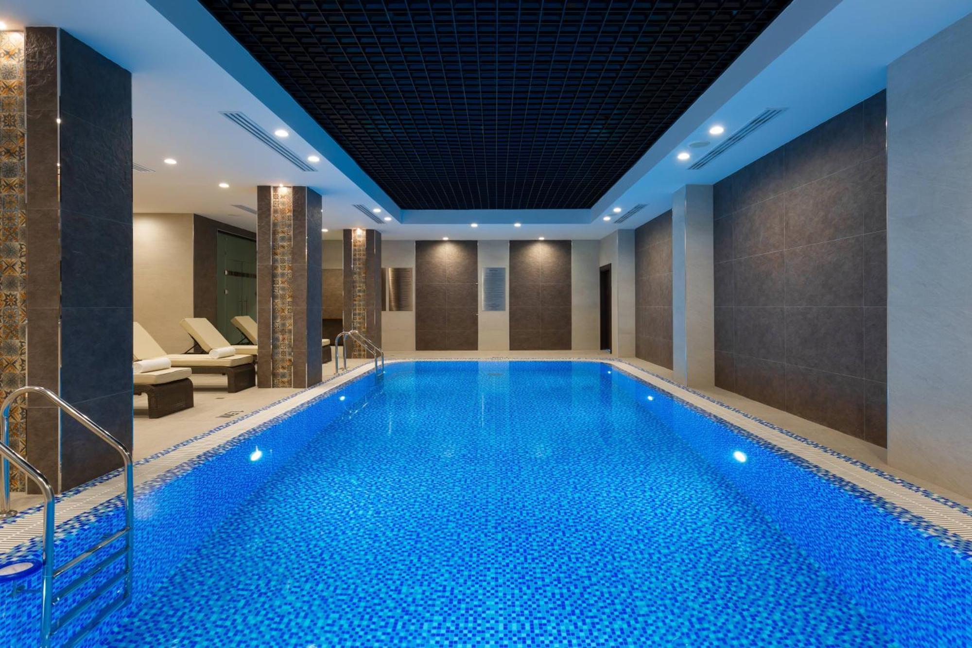 Courtyard By Marriott Tashkent Hotel Bagian luar foto