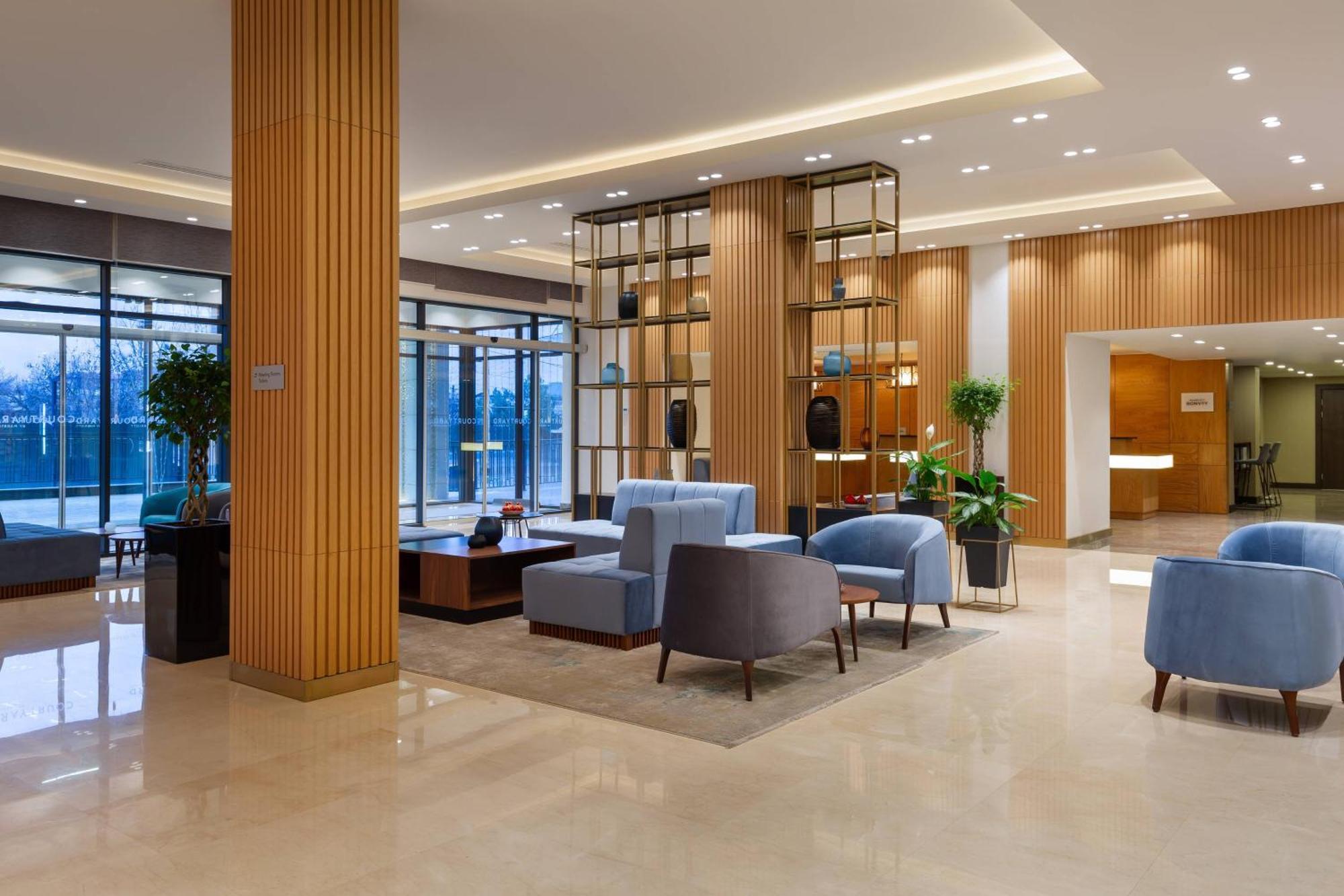 Courtyard By Marriott Tashkent Hotel Bagian luar foto